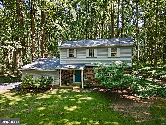 3rd image of 1019 Parkersville Rd