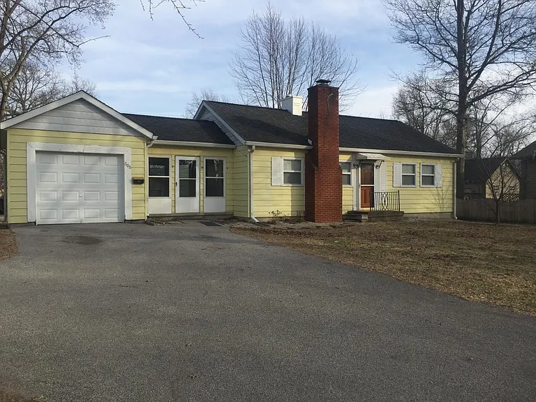 608 N Jefferson St — Photo 1