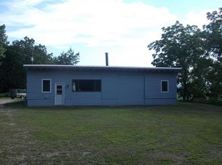 2703 Black Hawk Rd, New Albin, IA 52160