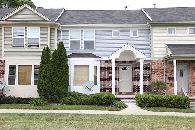 1st image of 1143 Woodward Hts #1