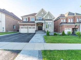 24 Rampart Dr, Brampton, ON L6P2K3