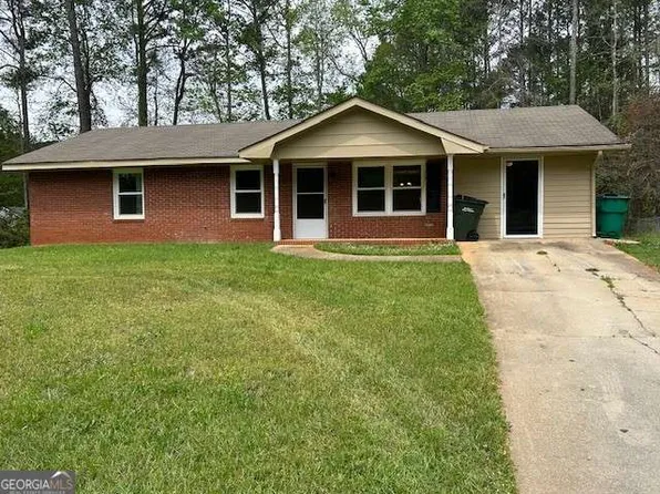 105 Longstreet Cir, Oxford, GA 30054