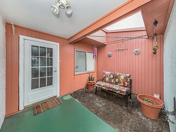 5th image of 3519 N Village Ct #214