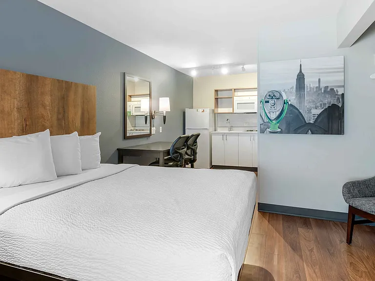 Studio Suite - 2 Queen Beds