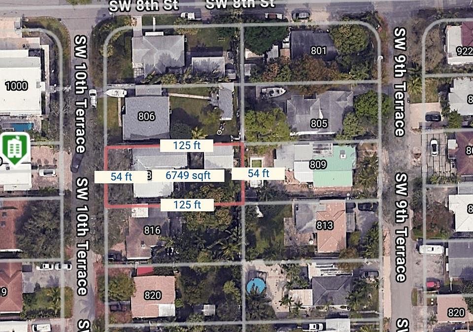 2nd image of 810 SW 10th Terrace