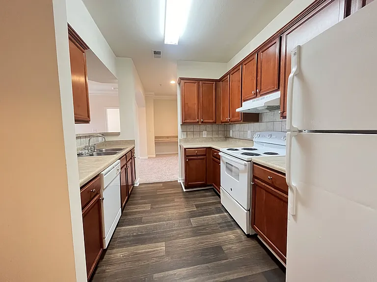 Wesley Kensington Apartments at Stonecrest — Photo 240