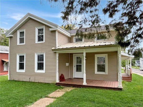 600 Cypress St, Liverpool, NY 13088