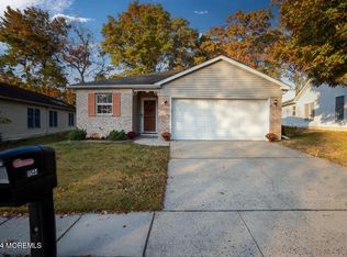 1544 Heatherleaf Ln, Toms River, NJ