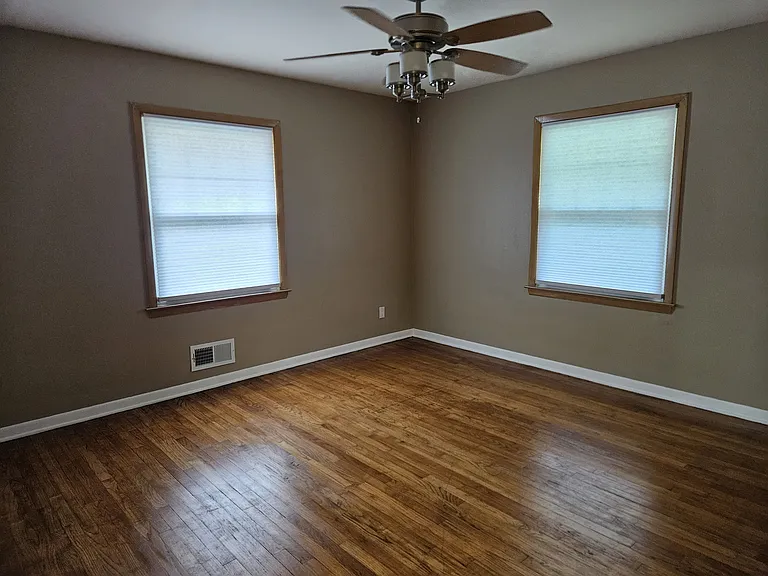 3657 S Taylor Ct — Photo 5
