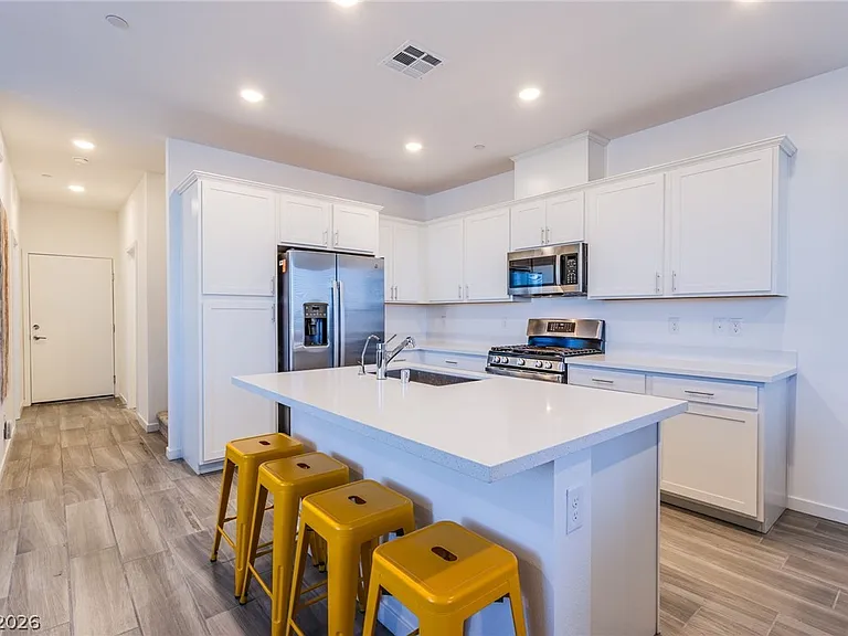 145 Aqua Commons Ln — Photo 2