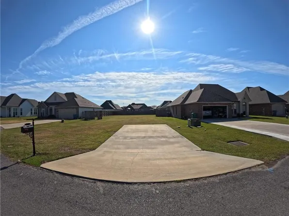 1737 N Haniel Dr, Lake Charles, LA 70611
