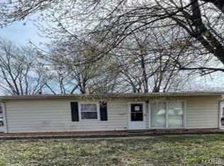 128 Saint Thomas Ln, Cahokia, IL 62206