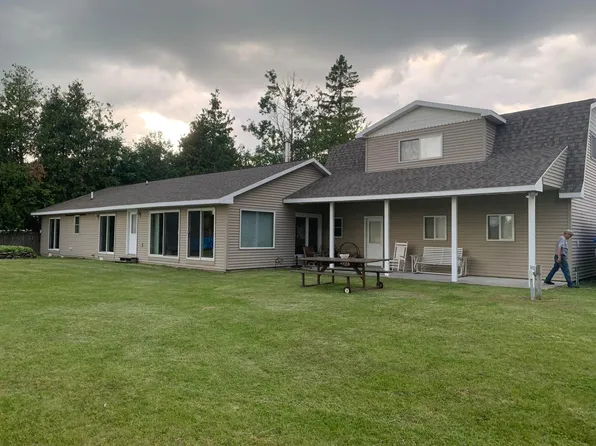 6272 Black Bass Bay Rd, Presque Isle, MI 49777