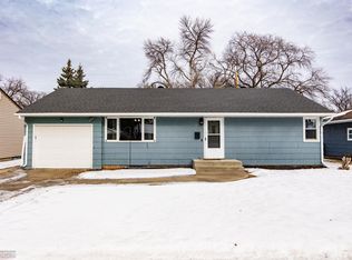 313 23rd Ave N, Fargo, ND 58102