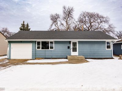 313 23rd Ave N, Fargo, ND, 58102