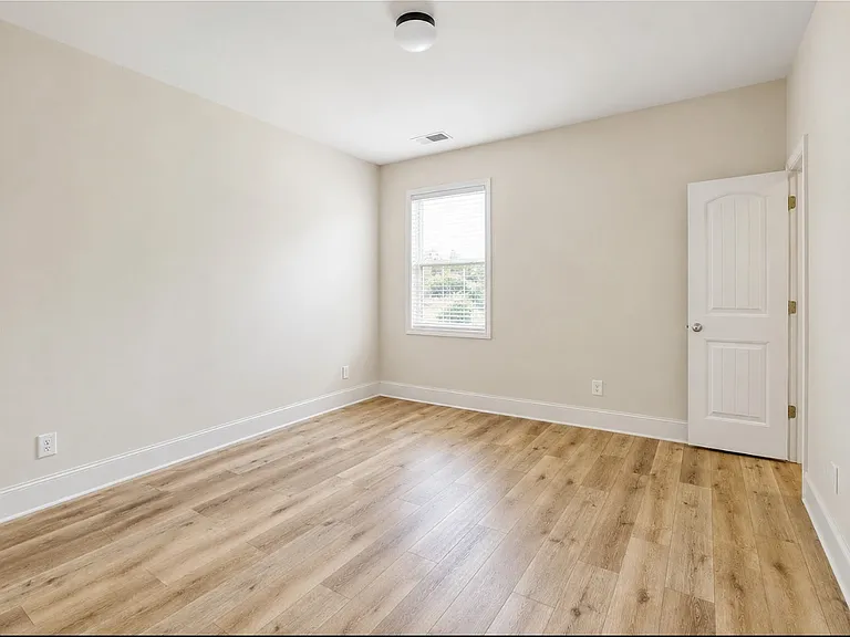 7770 Harbison Hollow Ln — Photo 13