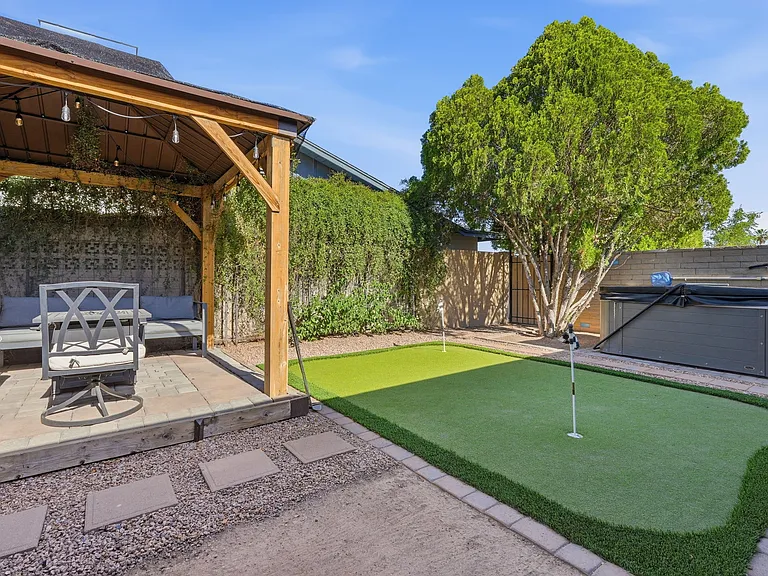 1266 E Alameda Dr — Photo 8
