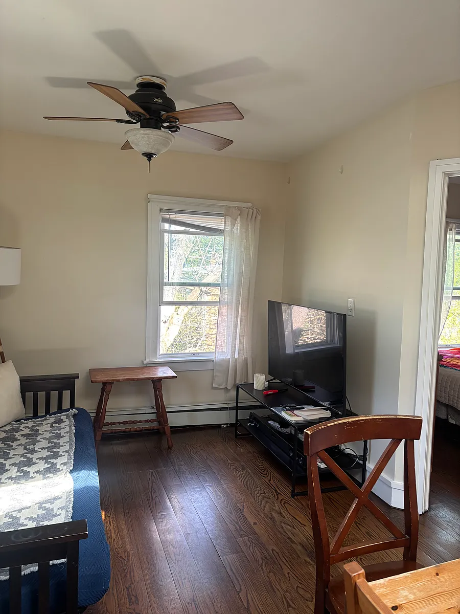 Building Photo - 32 Cogswell Ave #3