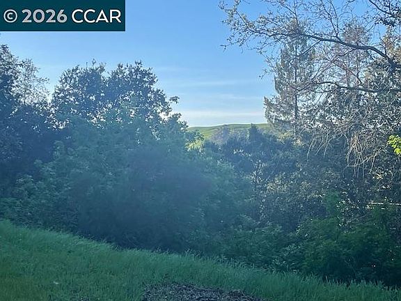 2nd image of 2965 Rohrer Dr
