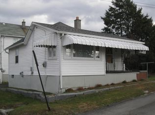 175 Center St, Dupont, PA 18641