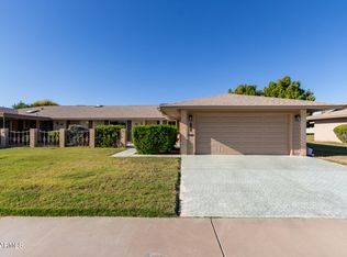 10427 W Roundelay Cir, Sun City, AZ 85351