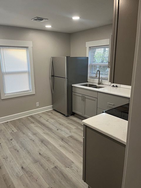 1st image of 1200 Highland Ave