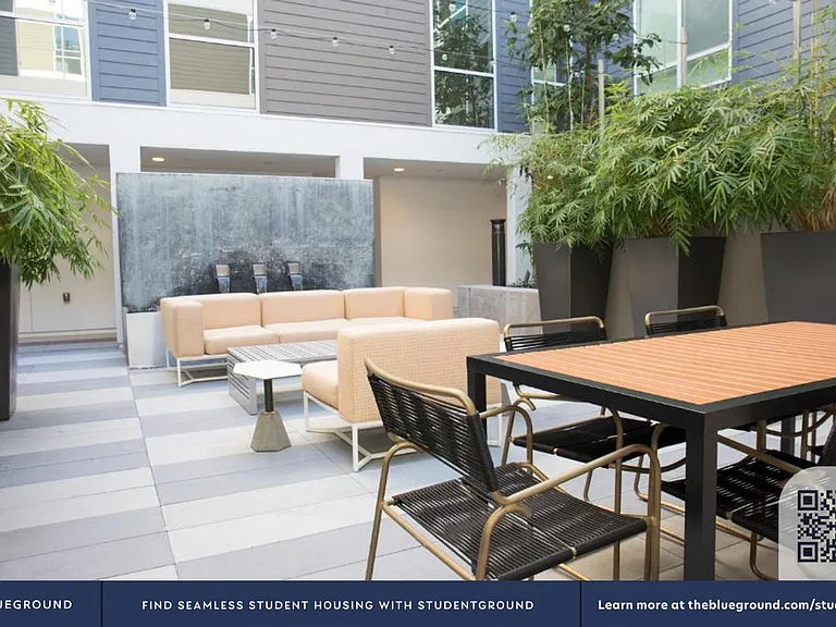 Building's Lounge