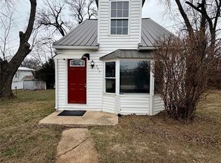 603 W 10th St, Dixon, MO 65459