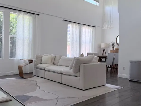 80 N Raymond Ave APT 205, Pasadena, CA 91103