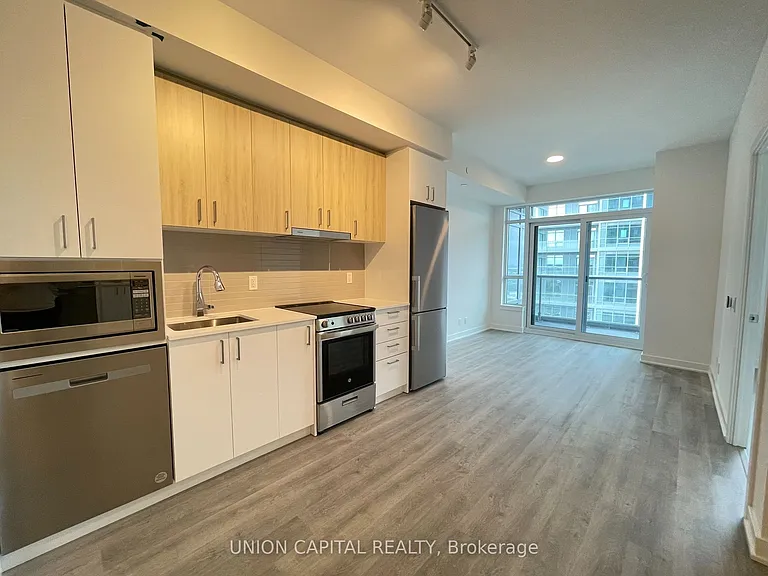 50 Upper Mall Way #1403 — Photo 11