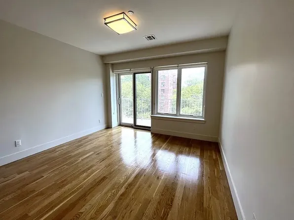 1704 Ocean Avenue image 4 of 10