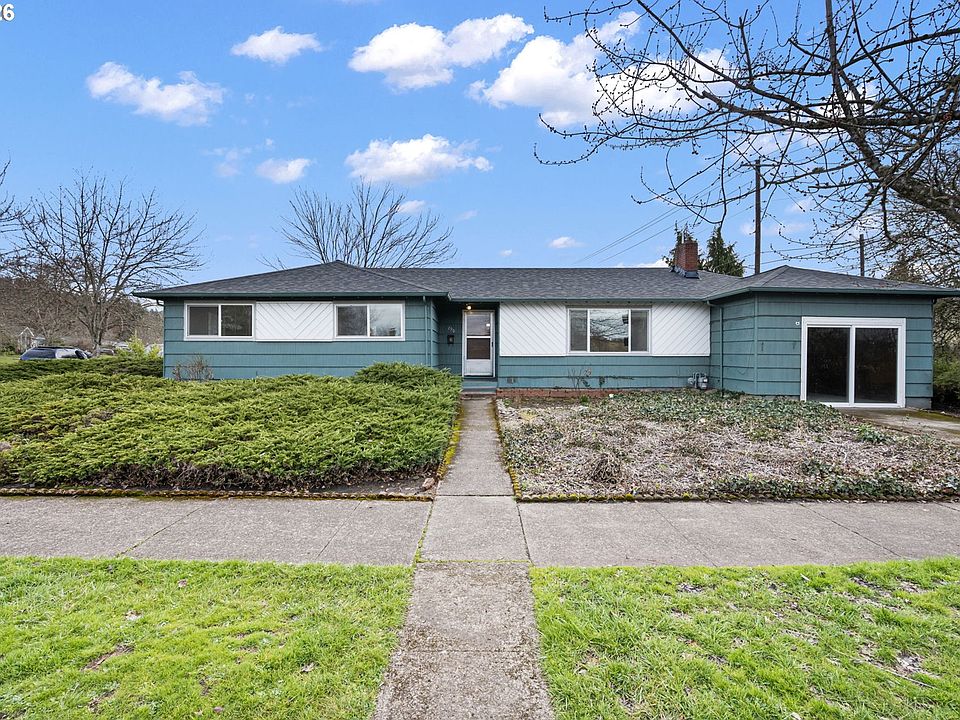 1st image of 790 E 32nd Ave