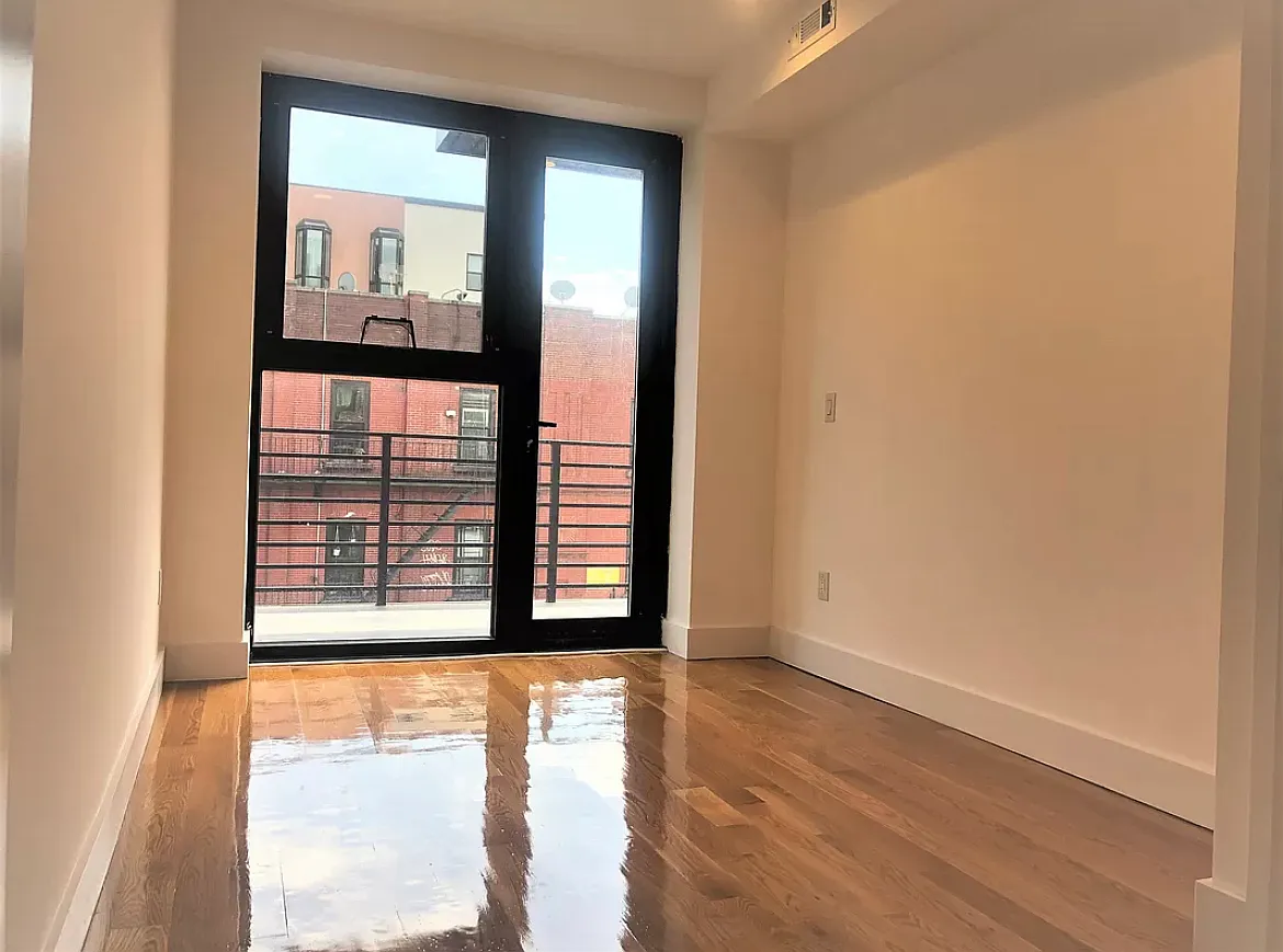 577 Lafayette Avenue — Photo 2