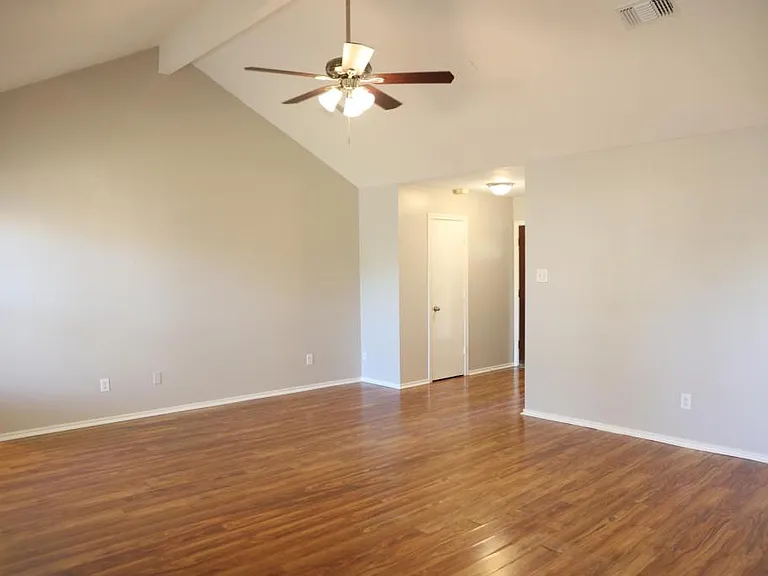 3419 Lakeland Gardens Dr — Photo 10