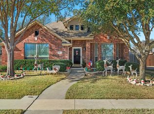 709 Willow Crest Dr, Midlothian, TX 76065