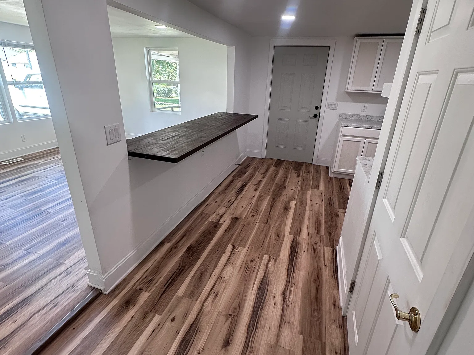 2 bed, 1004 sqft, $1,500 — Photo 2