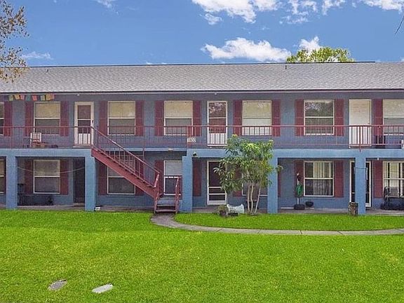3rd image of 1802 Barton Dr #3