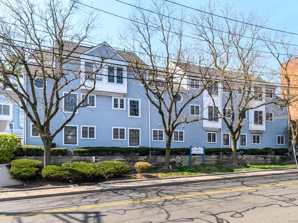118 Grove Street APT 2, Stamford, CT 06901