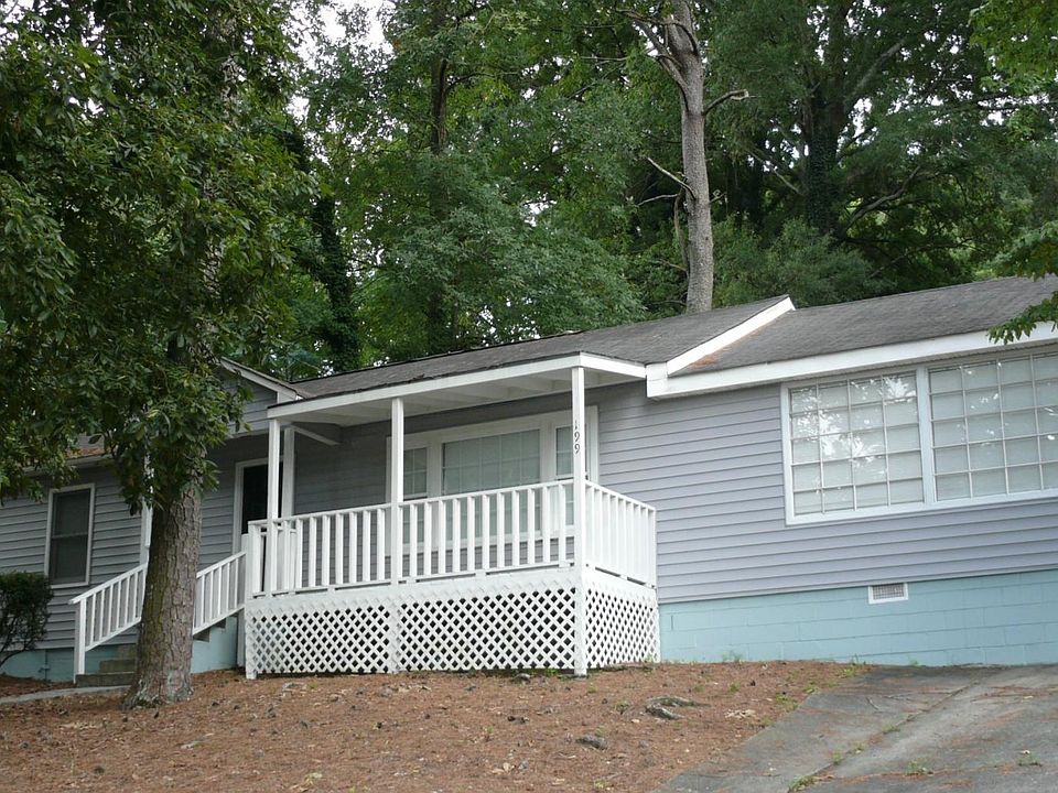 1st image of 199 Woods Dr NE