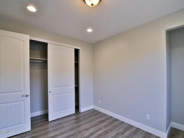 7037 N Robin Nest Ct — Photo 17