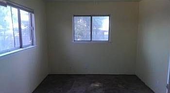 4th image of 461 Maple St APT E