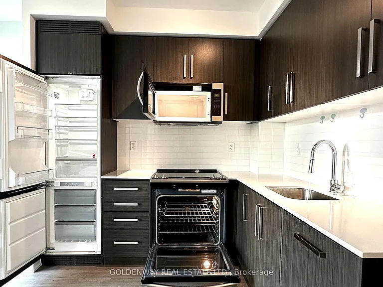 5180 Yonge St #417 — Photo 7