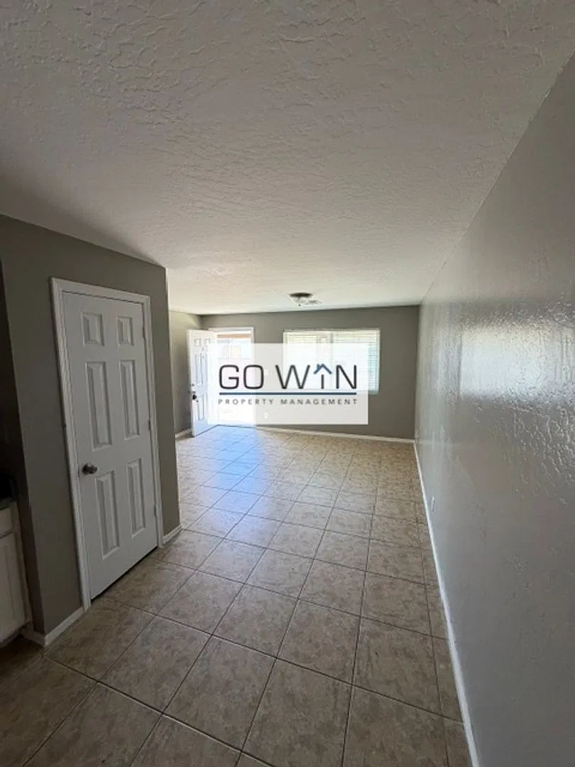22 E Ingram St — Photo 3