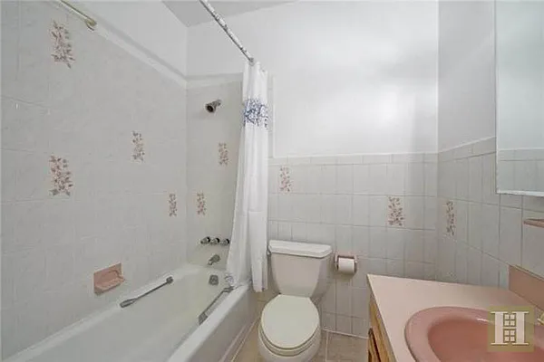 Rented by Halstead Real Estate | media 21
