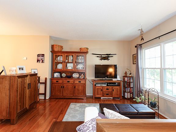 3rd image of 5962 Annaberg Pl #181