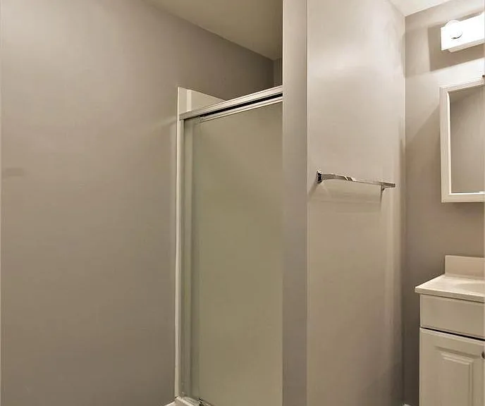 10707 Croydon Ct — Photo 22