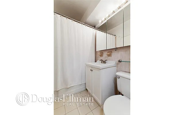 Sold by Douglas Elliman | media 8