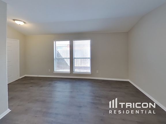 3rd image of 9329 Cynthia Ct