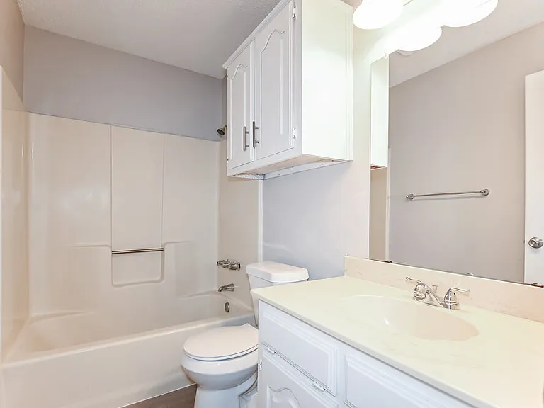 1311 Mallard Dr — Photo 15