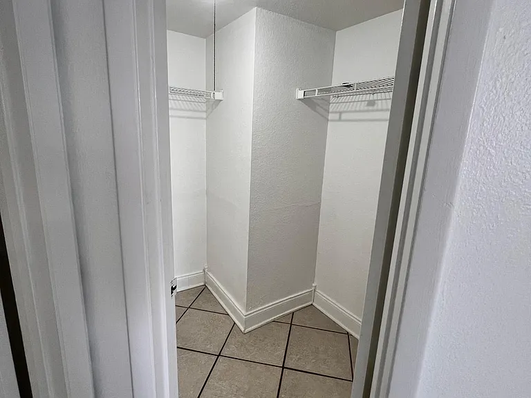 3004 Parkway Blvd #209 — Photo 57